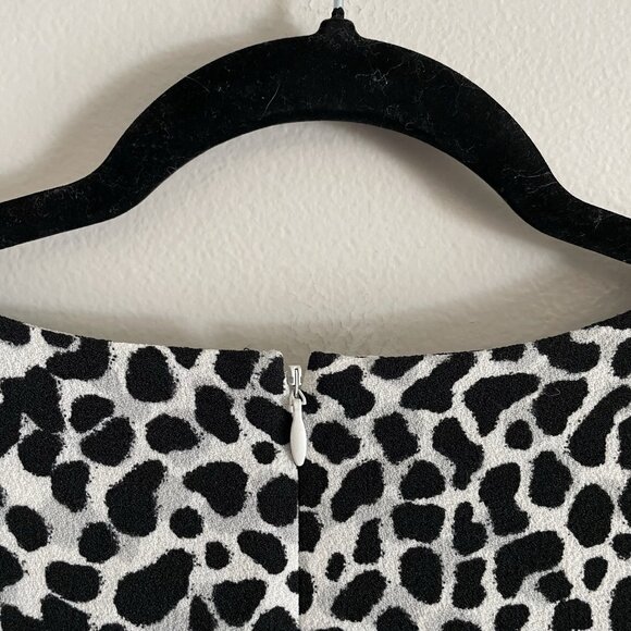 Talbots Sz 2 Snow Leopard Animal Print Career Workwear Short Sleeve Sheath Dress - Picture 11 of 11